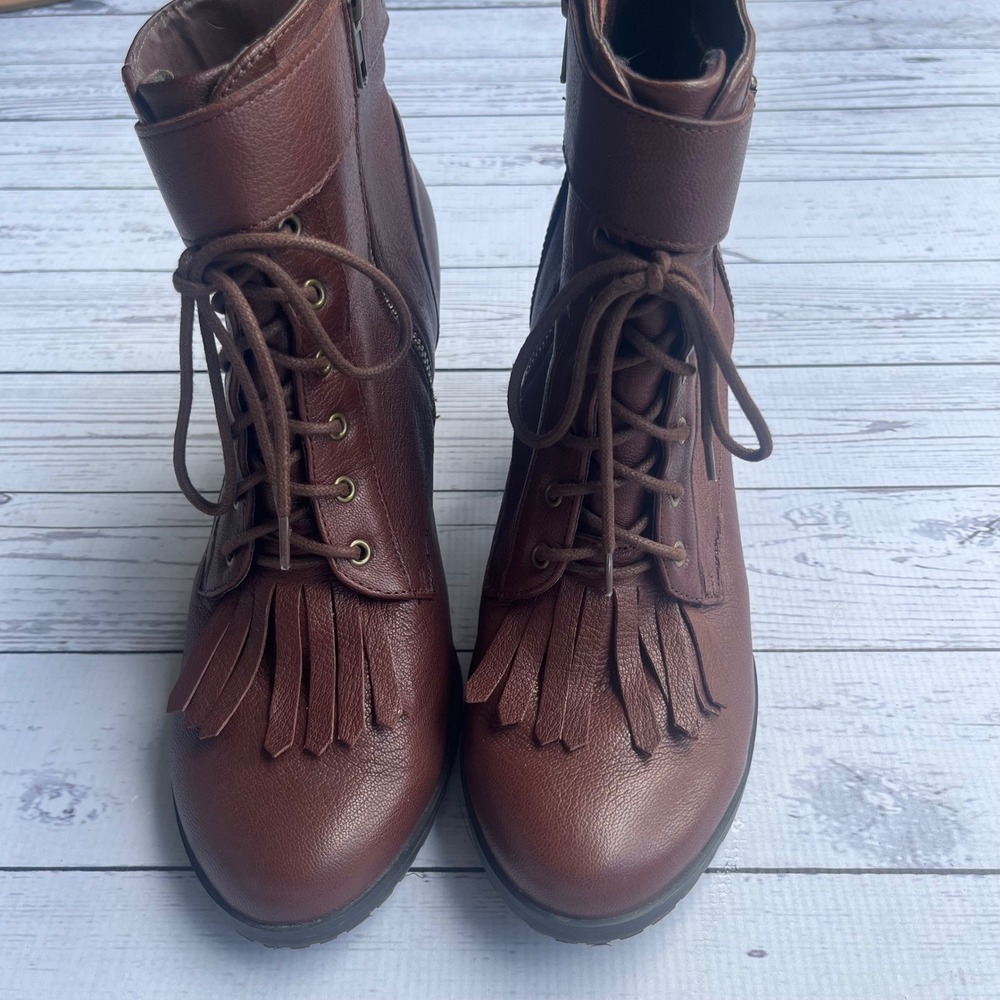 Bella Vita Brown Leather Kiltie Fringe Ankle Boots 9.5M Steampunk Victorian